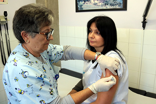 Comença la campanya de vacunació de la grip