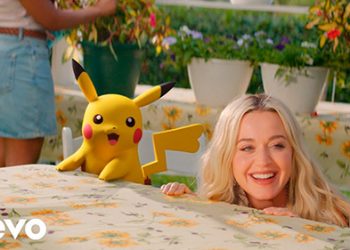 Katy Perry celebrant el 25è aniversari de Pokemon