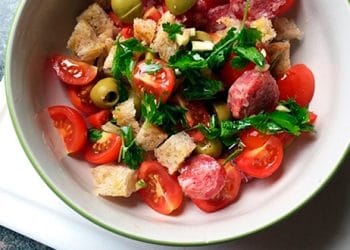 Amanida eivissenca: una recepta mediterrània fresca i fàcil de preparar