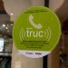 Engeguen una campanya perquè infants i adolescents sense mòbil puguin anar als comerços a trucar en cas de necessitat