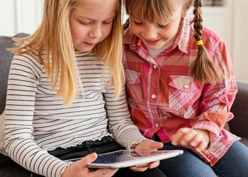 L’impacte de les pantalles en l’aprenentatge infantil