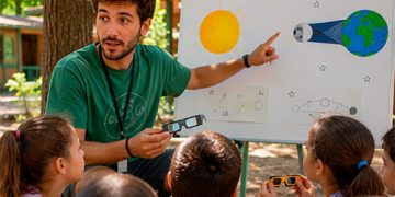 La Generalitat i Fundesplai s’alien per divulgar la singularitat de l’eclipsi total a colònies, campaments i casals