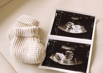 Què és la llei del «concebut no nascut» i què podria canviar per a les famílies?