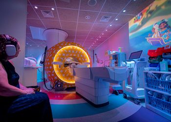 Desenvolupen un audiovisual immersiu per reduir l’estrès dels infants que s’han de fer una ressonància magnètica