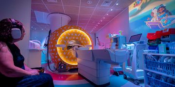 Desenvolupen un audiovisual immersiu per reduir l’estrès dels infants que s’han de fer una ressonància magnètica